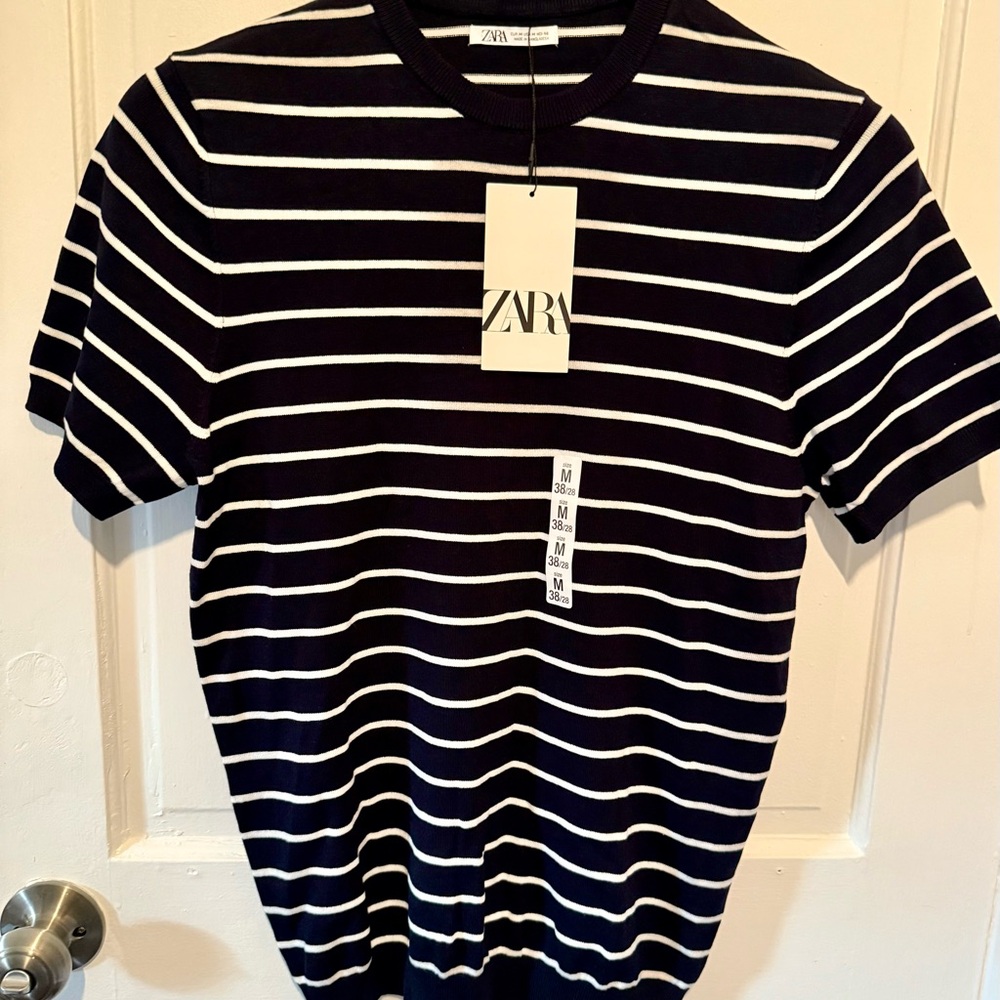 Zara Men's Black and White Striped Tee
